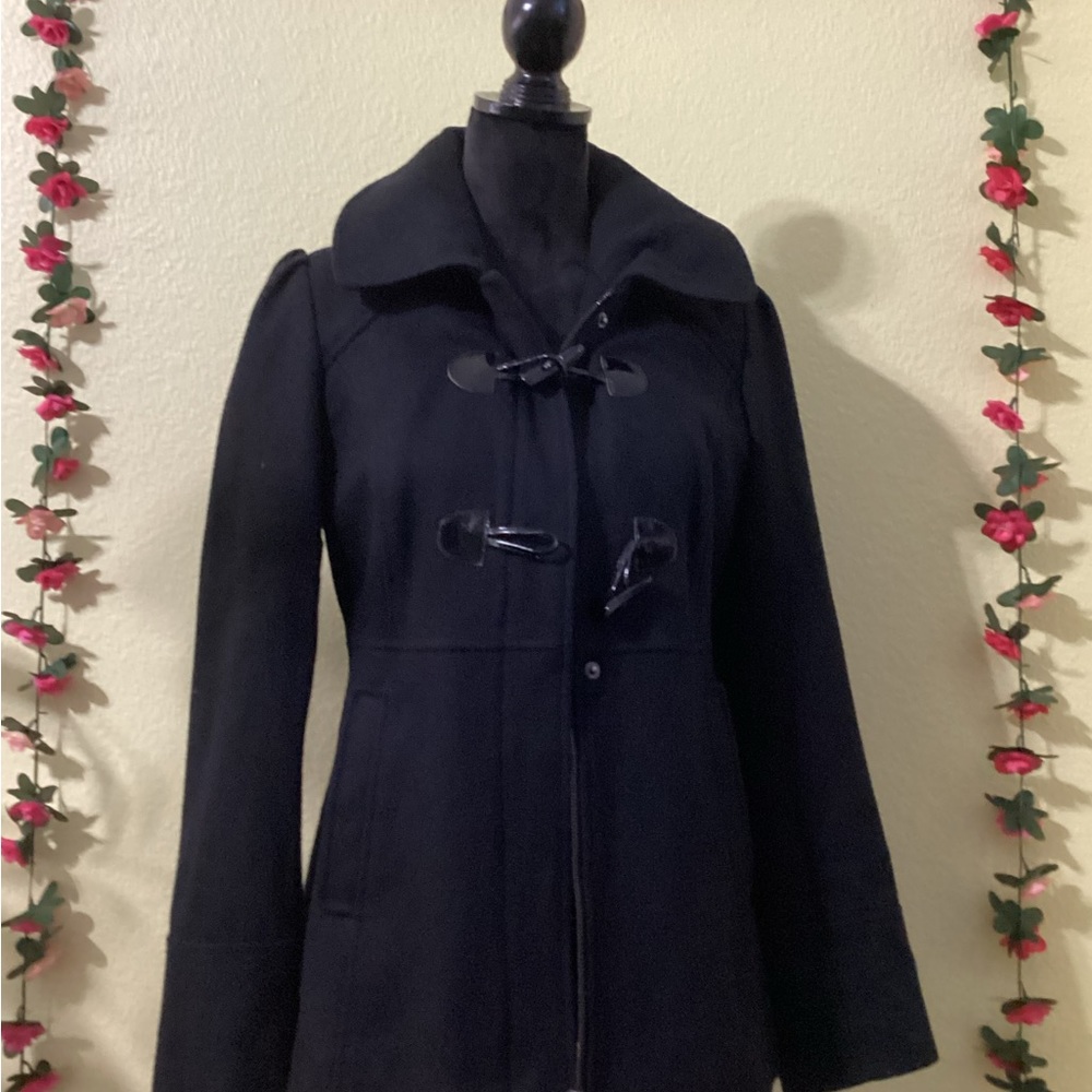 Guess black coat, with removable hoodie.